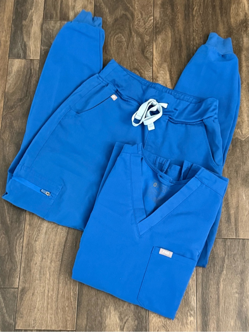 Figs Women's  Zamora jogger  Scrub Set